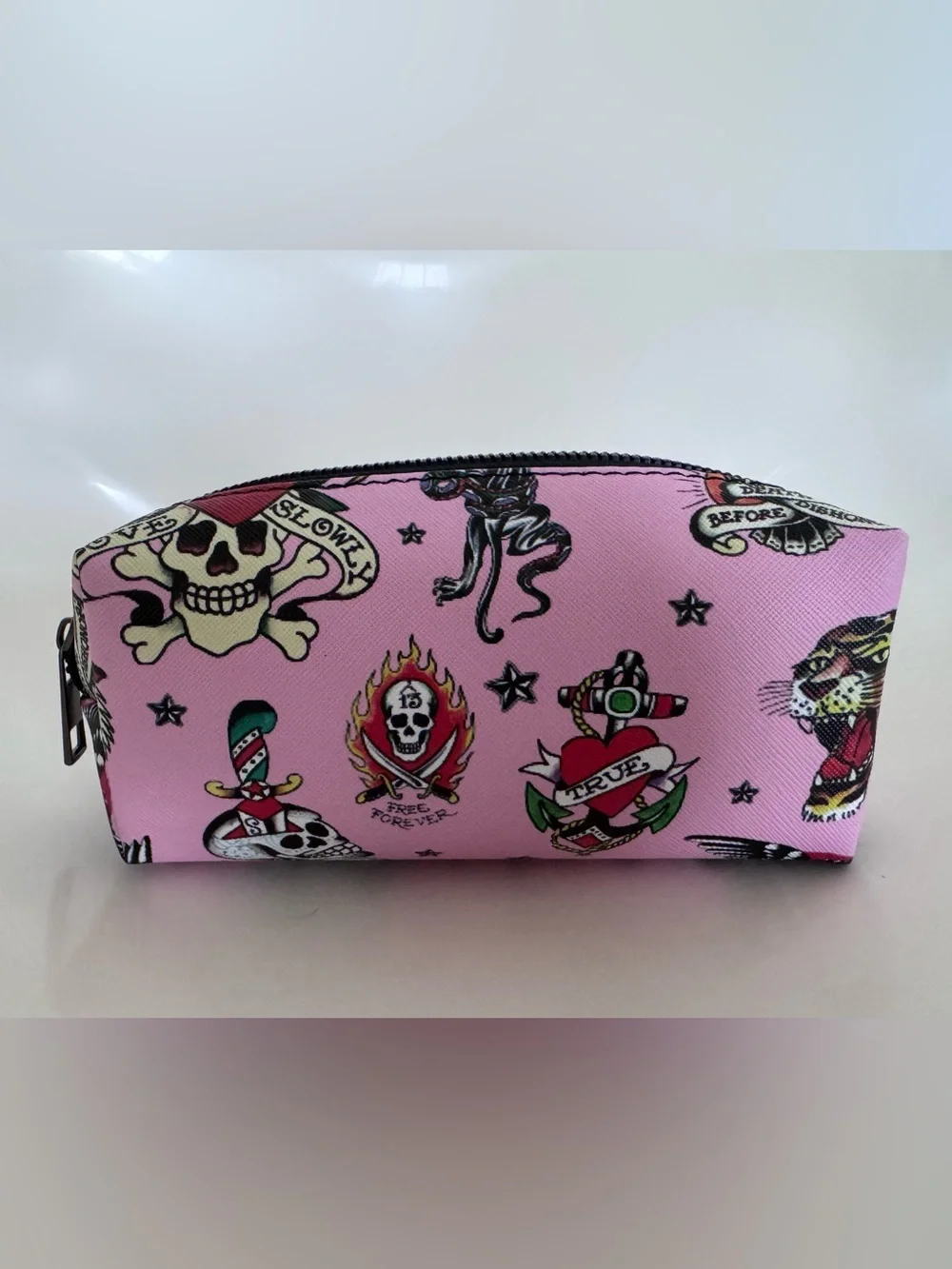 NWOT Ed Hardy Pink Tattoo Print Cosmetic Makeup Bag Y2K Travel Pouch Zip Case